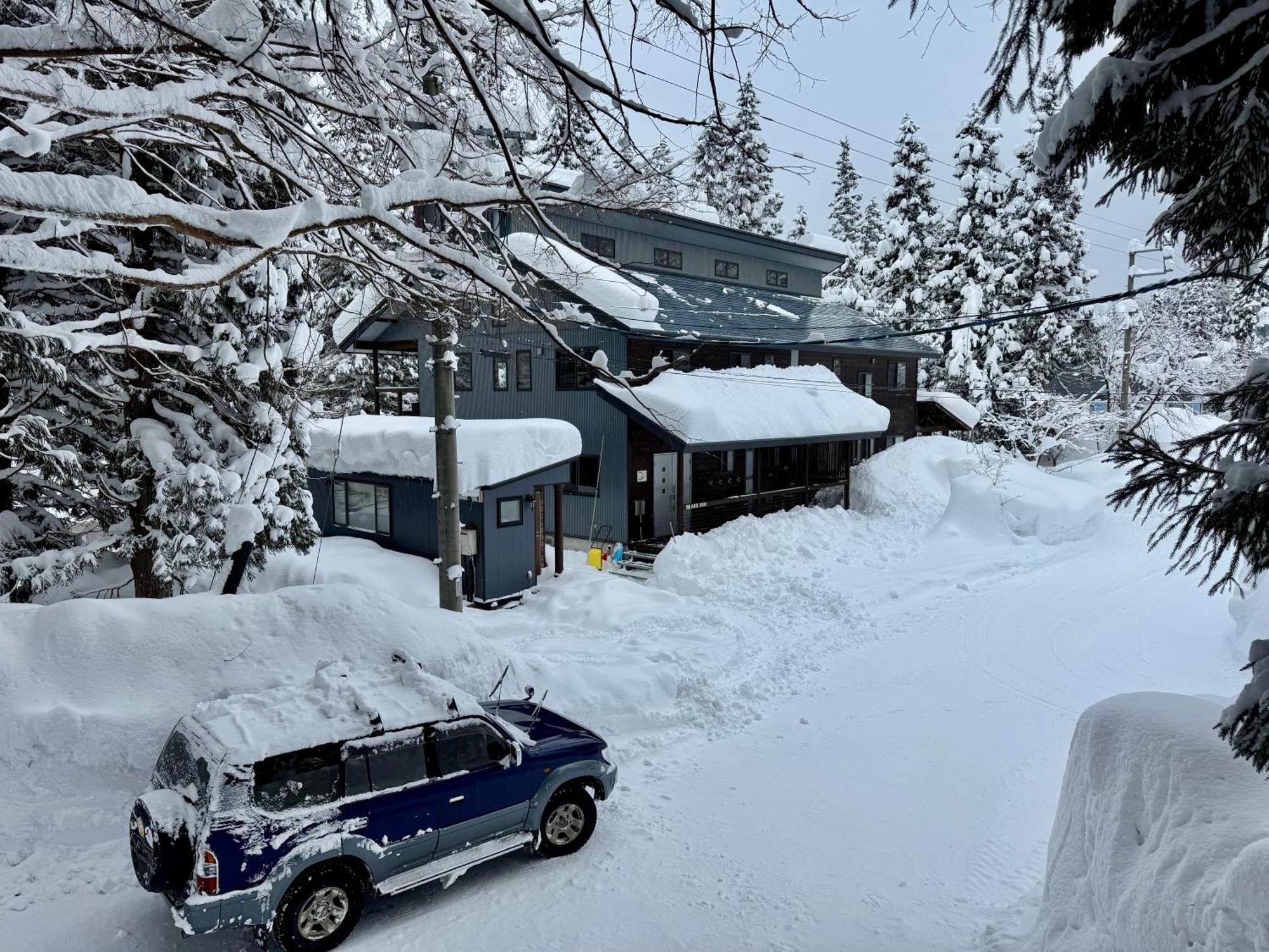 Bears Den Mountain Lodge Hakuba Ngoại thất bức ảnh